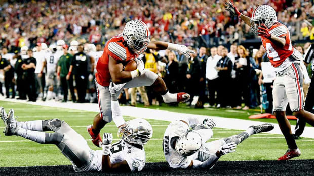 ezekiel-elliott-ohio-state-national-championship-oregon.jpg
